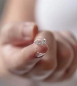 5 tipp kezdő kontaktlencse viselőknek